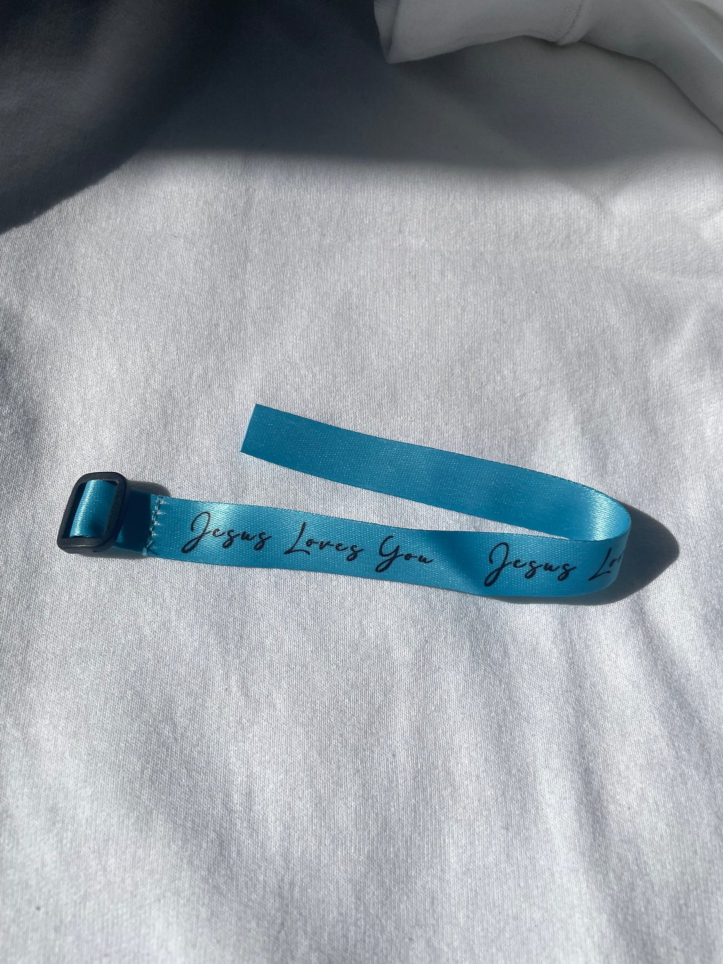 Jesus Loves You-Bracelet