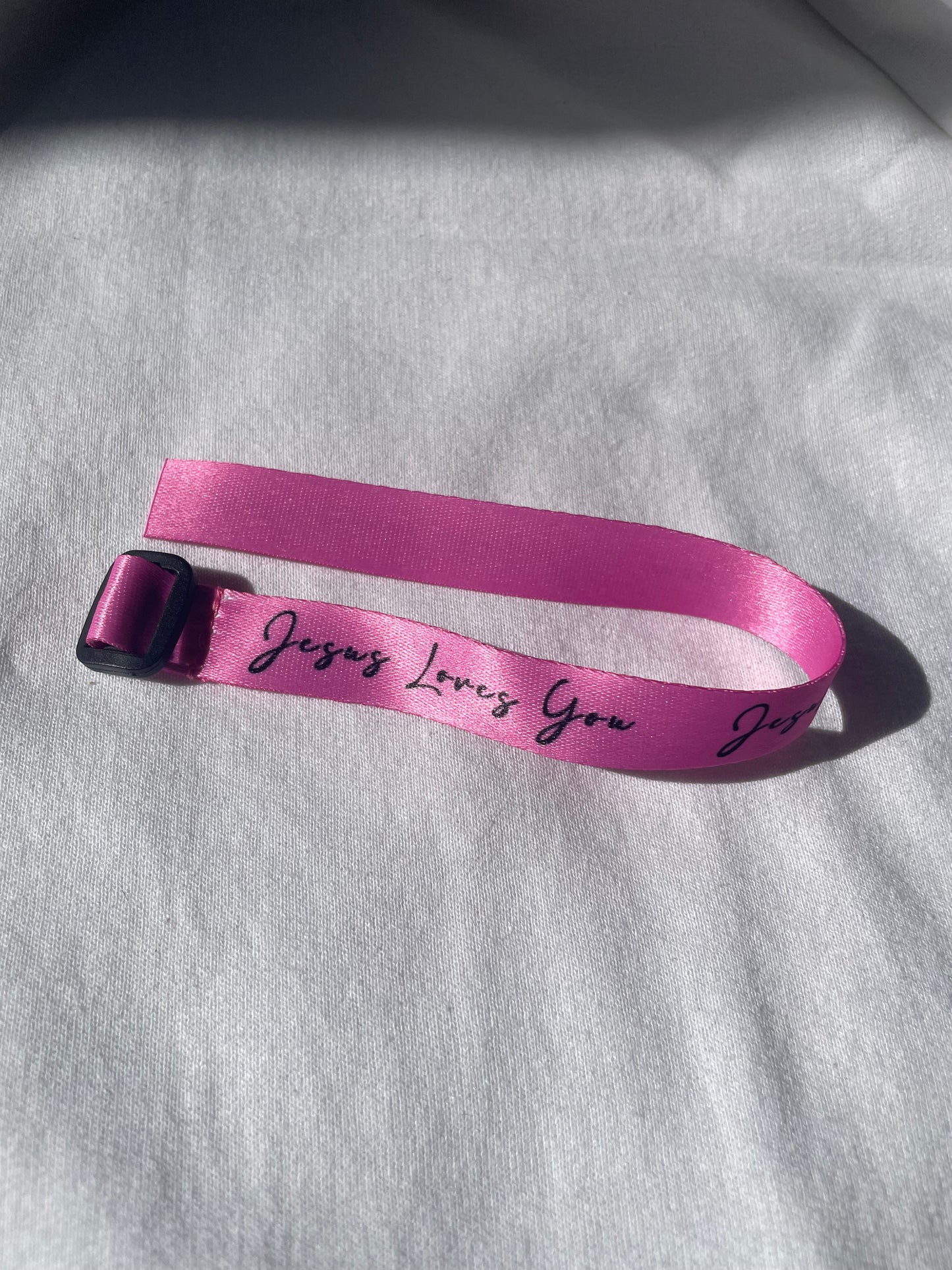 Jesus Loves You-Bracelet