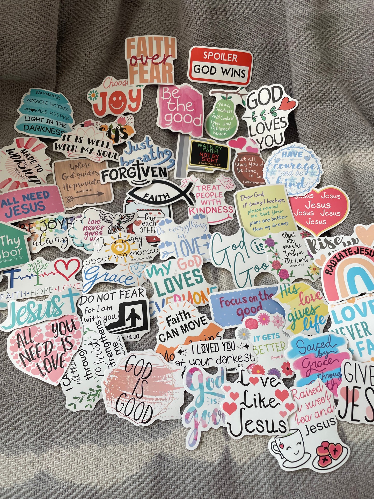 10 RANDOM STICKERS